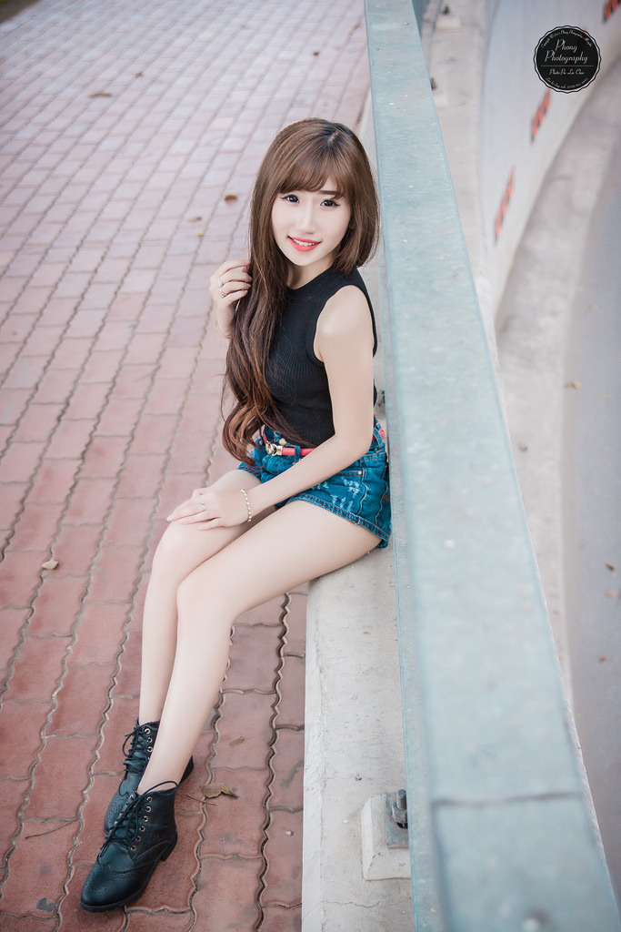 三女炕上玩交换